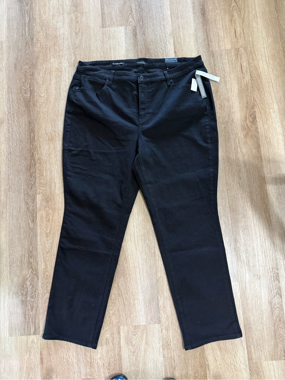 Talbot NWT Women’s Straight Leg Jean Size 20w Black High Rise Denim Plus Size
